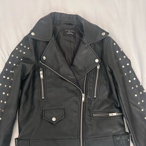 adorable vintage leather jacket